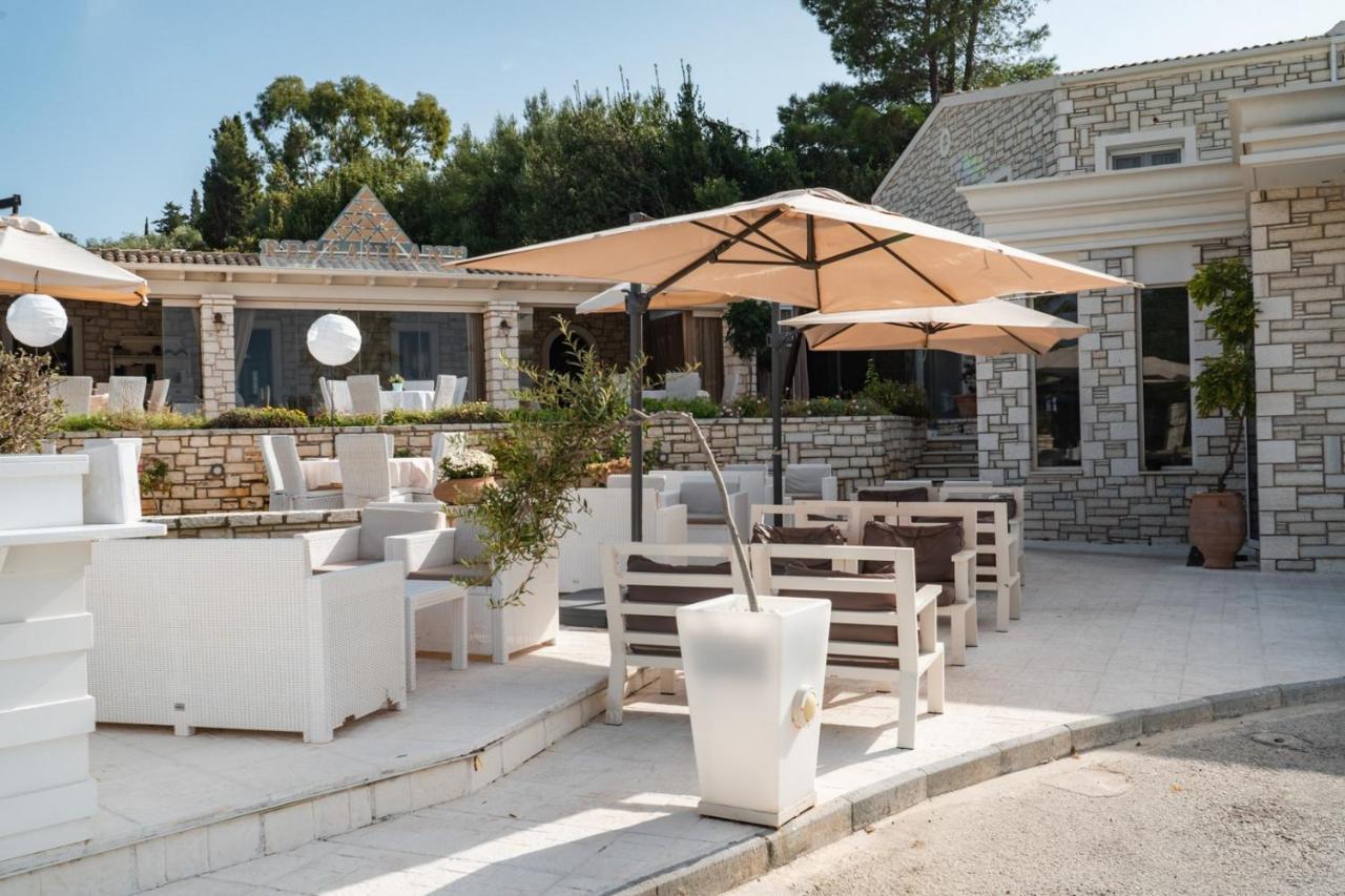 Neptune Sea House - Beachfront Agios Spyridon  Экстерьер фото